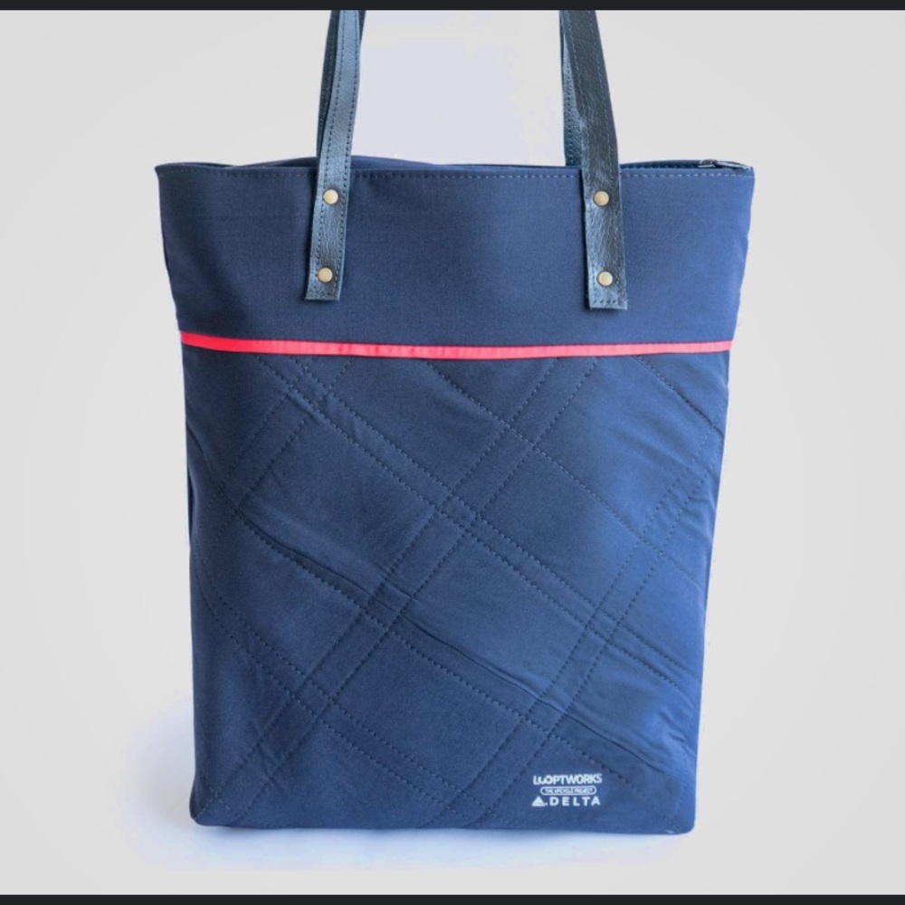 Looptworks Delta Airlines Uniform Limited Edition Tote